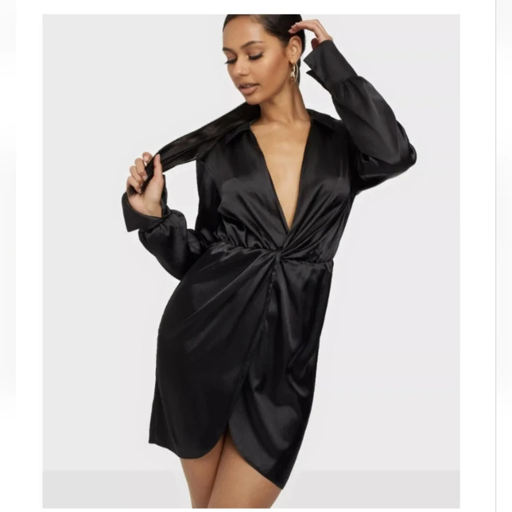 Fashion nova black satin twist‎ long sleeve mini dress 2XL